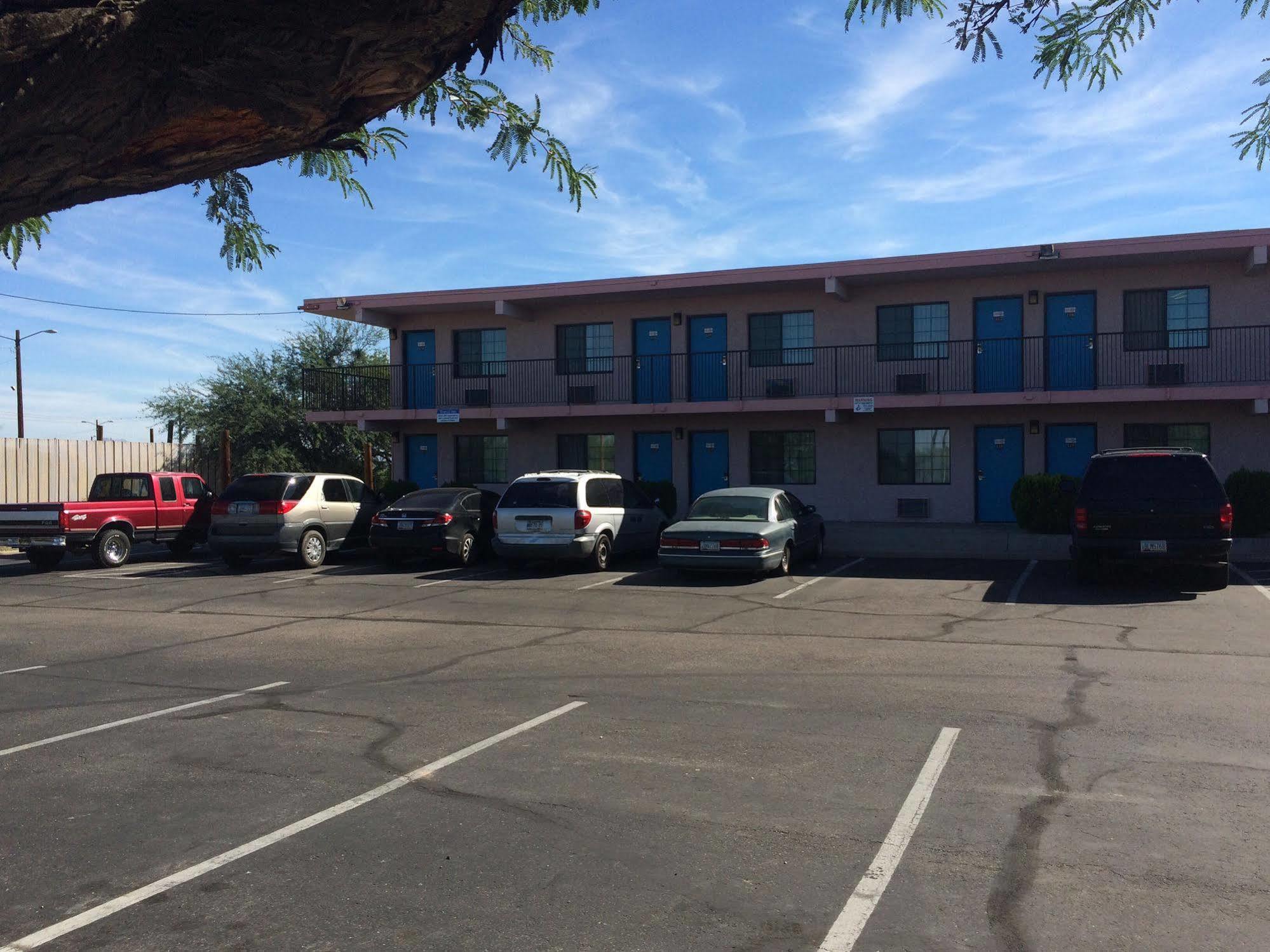Travel Inn Tucson Eksteriør bilde