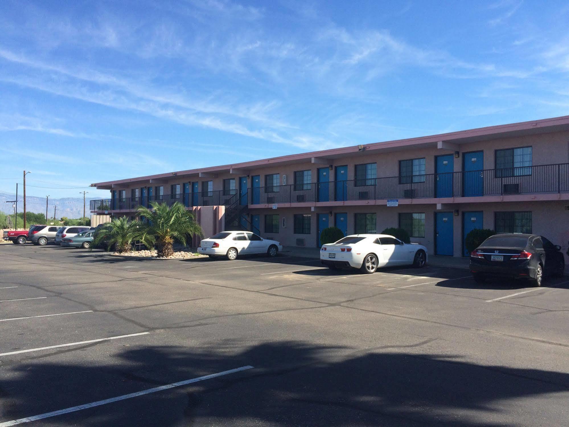 Travel Inn Tucson Eksteriør bilde